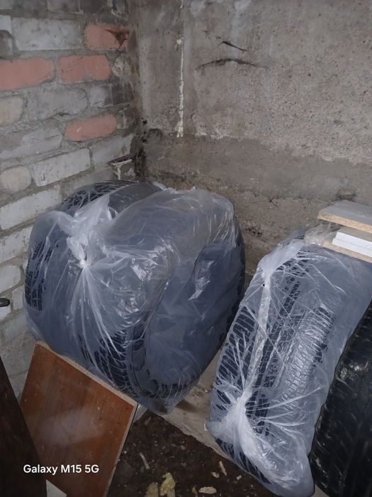 Продам комплект летней резину