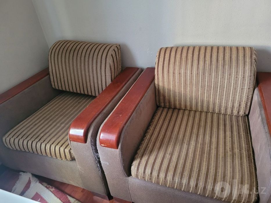 Продам диван и 2 креслами, дёшево
