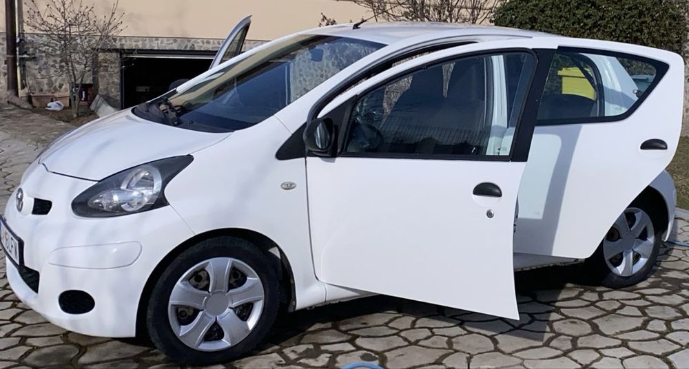 TOYOTA Aygo 2011 — imagine 2