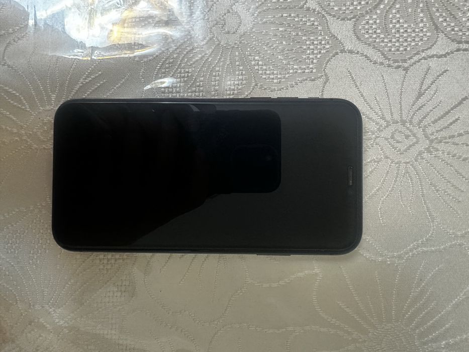 Продам iphone 11