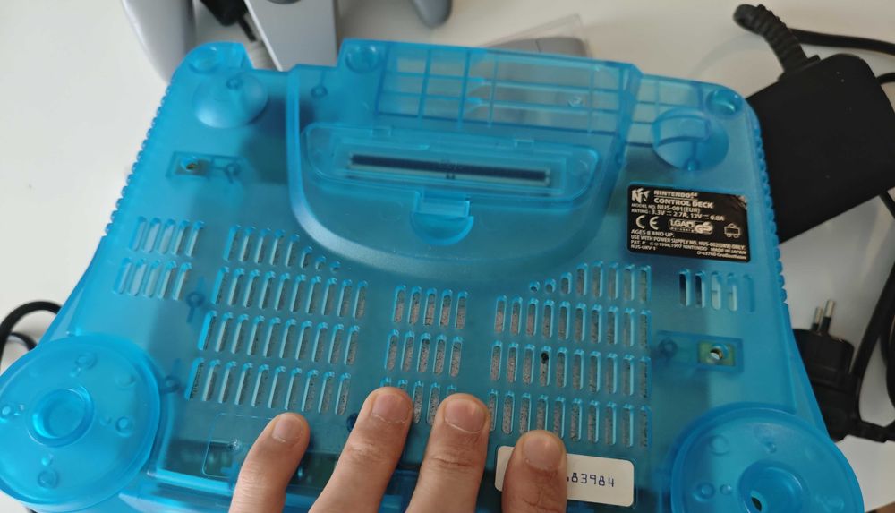 Nintendo 64 + HDMI + 2 игри