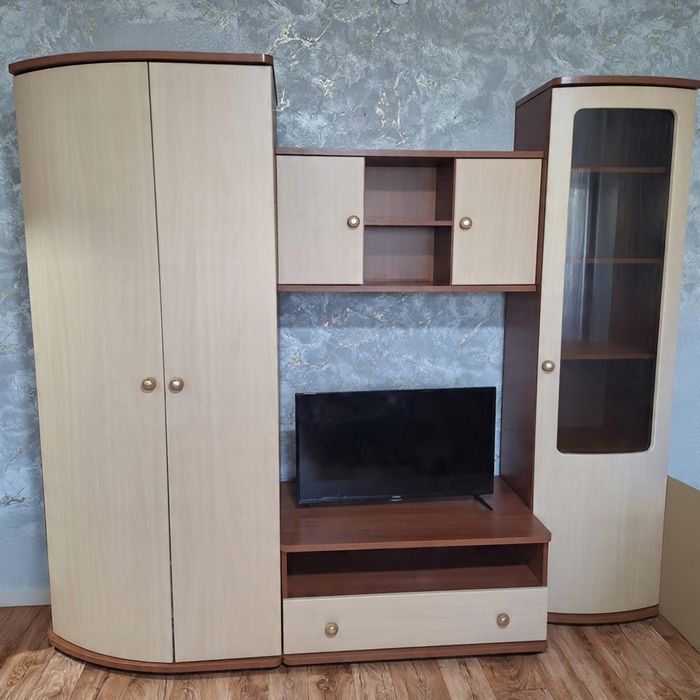Продам горку, стенку ,шкаф