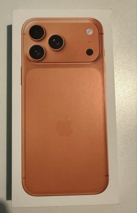 iPhone 17 Pro Max 256gb Cosmic Orange