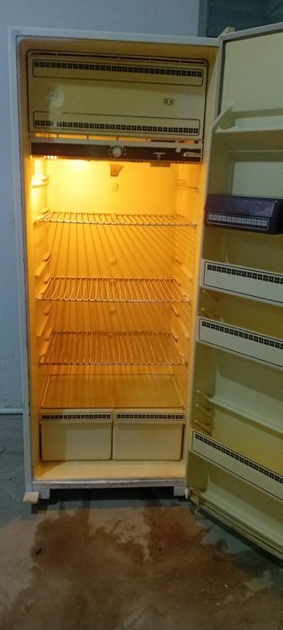 Xolodilnik va Artel invertor  kir mashina sotiladi. Srochno. Холодильн