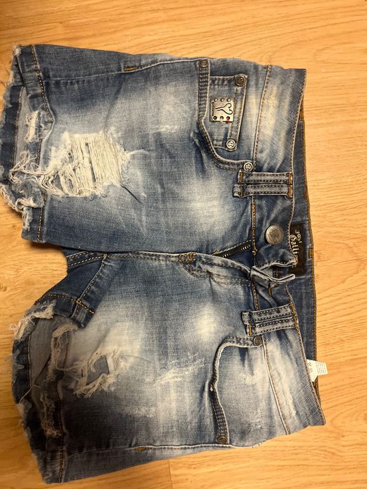 Къси панталони женски