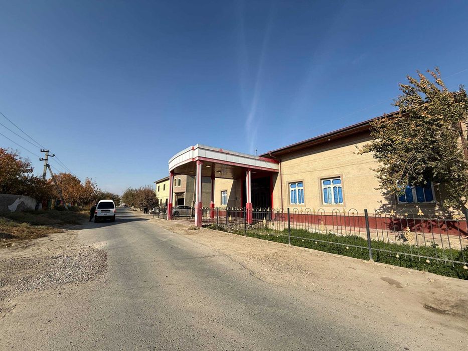 TAYYOR 6 SOTIQLI hovli sotiladi #a697