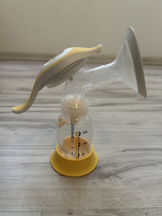 Ръчна помпа за кърма Medela Harmony