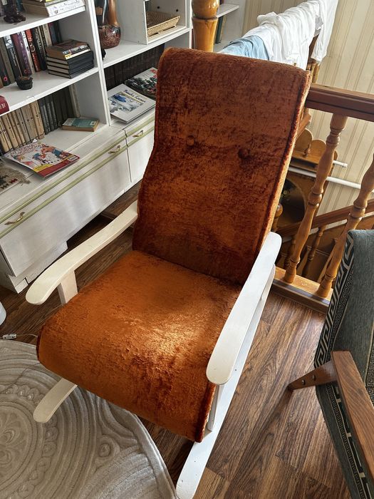 Кресло качалка в отличном состоянии