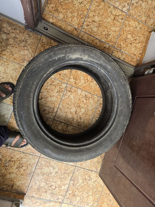 Продам резину 285/50/20