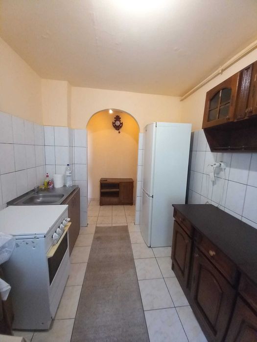 Inchiriez apartament semidecomandat-Calea Sagului
