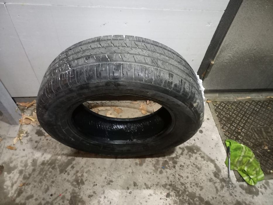 Цена 40 000тг за 4 баллона шин R17