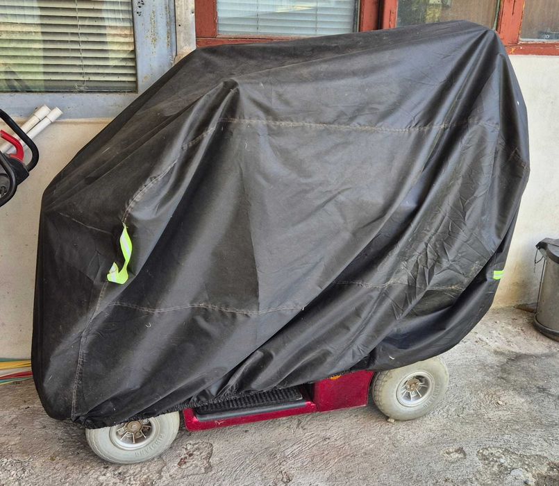 Scuter electric cu 4 roti