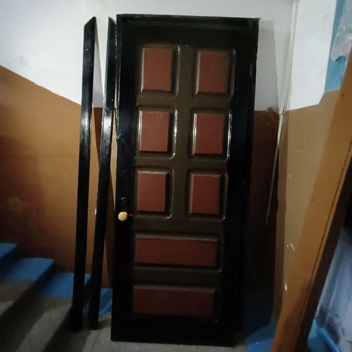 Дверь массив дерева