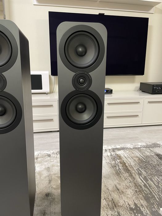 Boxe de podea Q Acustic 3050i