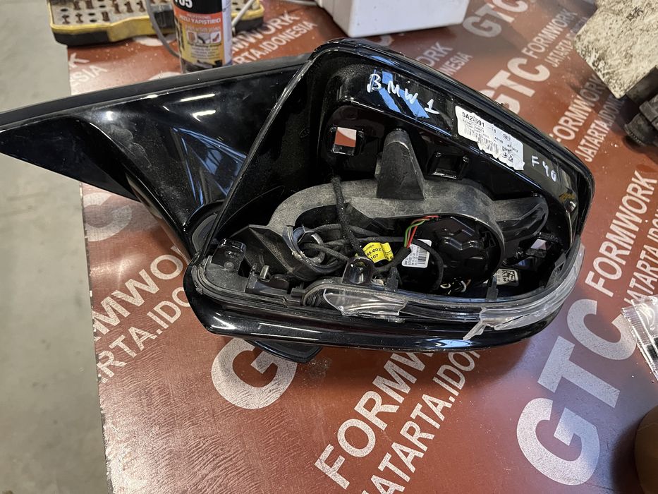 Огледало BMW 1 F40 електрическо