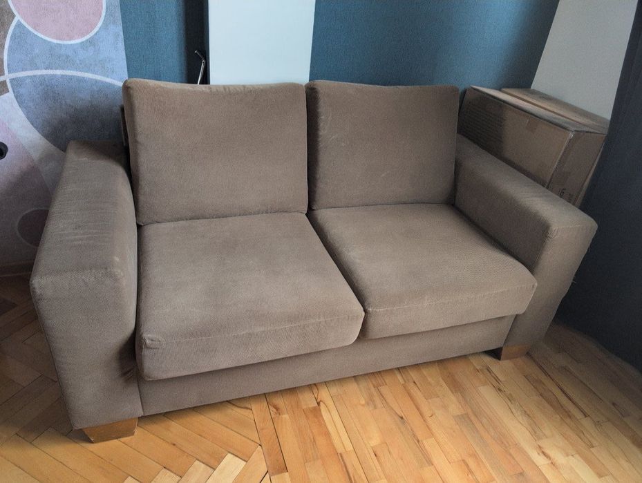 Разтегателен диван