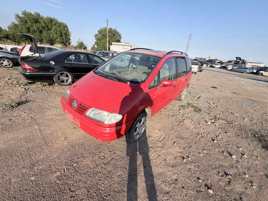 Volkswagen Sharan 1.9 TDI 110 к.с. AVG 1999 г. на части