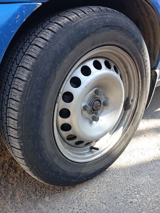 R15/195/65 diska balon sotiladi xolati rasmdaka