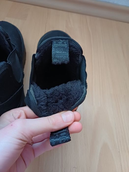 Черни зимни ботуши