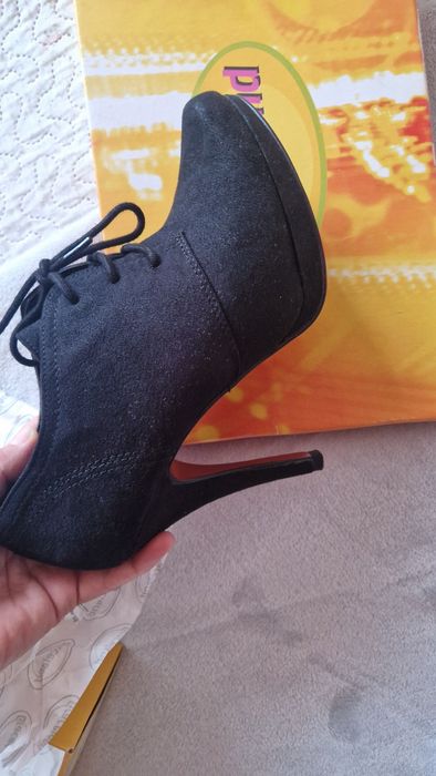 Чисто нови Дамски обувки