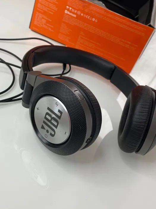 ПРОЛЕТНО НАМАЛЕНИЕ Слушалки Headphones