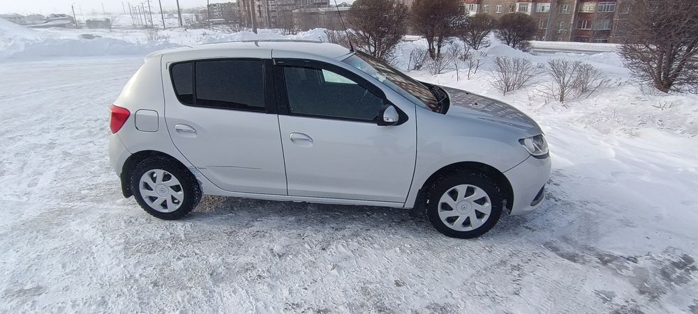 Продам Renault sandero
