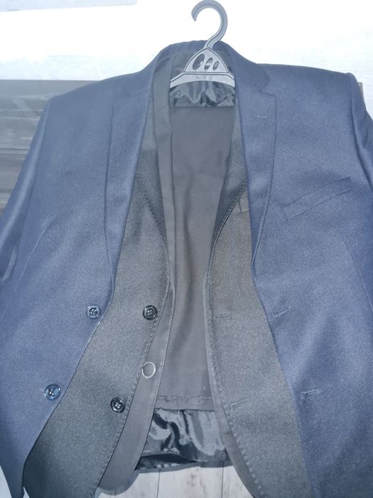 Пиджаки разные..