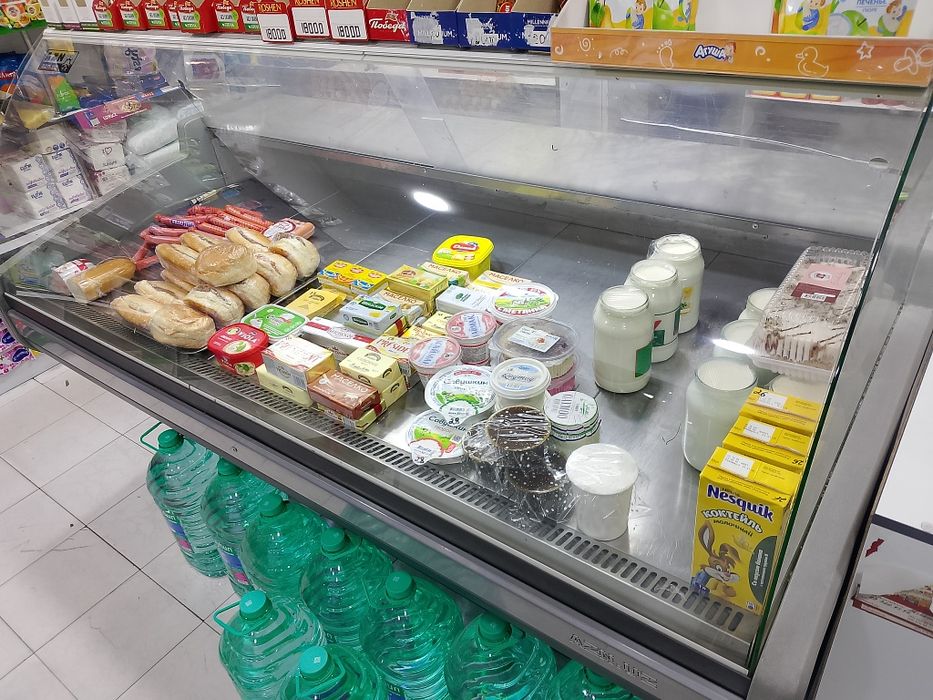 Срочно AZN витрина