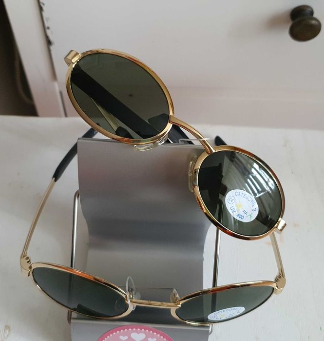 Ochelari de soare cu rame metalice aurii