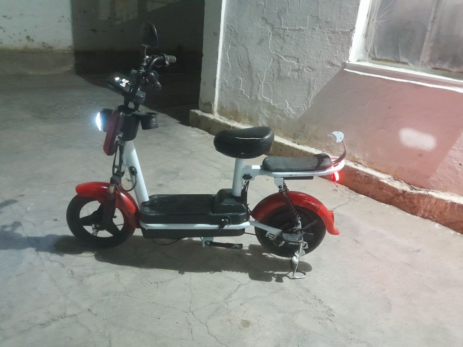 Скутер электро..