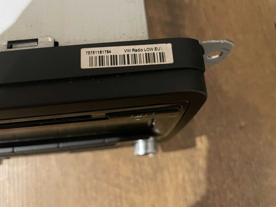 Оригинално VW радио 1K0 035 186 AA – Scirocco / Golf