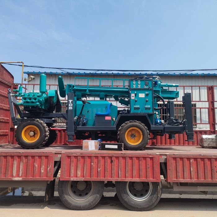 Продаётся Буровой станок для бурения водяных скважин  модель  TDS200S