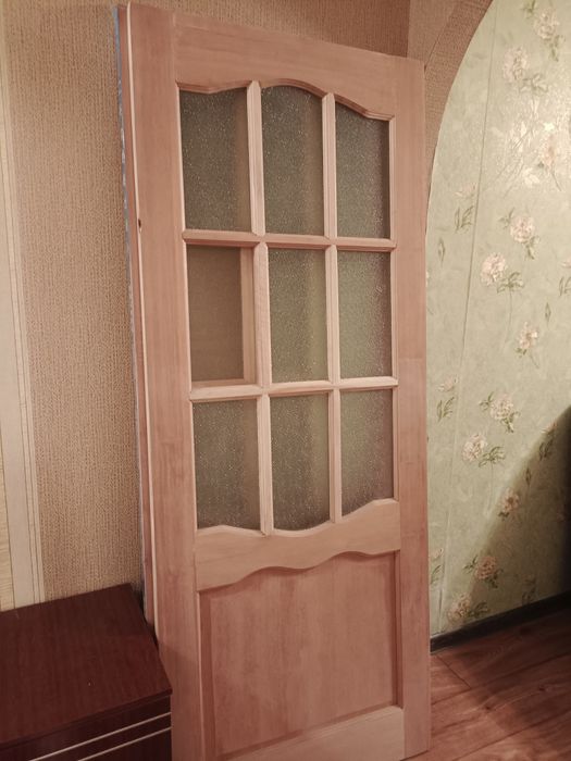 Продам межкомнатные деревянные двери.