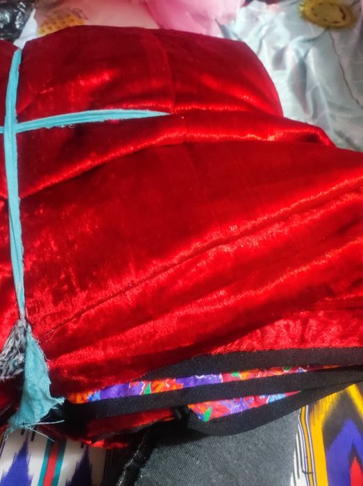 Ko'rpa to'shak sotiladi yangi