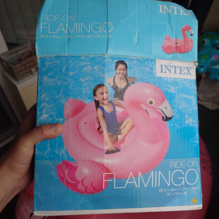 Детски надуваем дюшек фламинго INTEX
