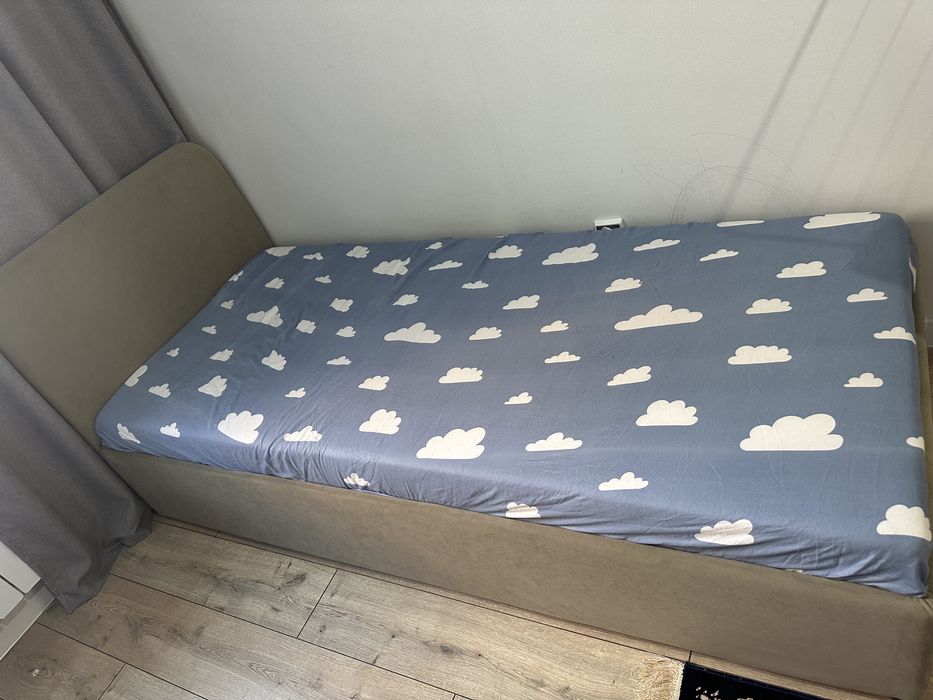 Кровать 90/200 продам