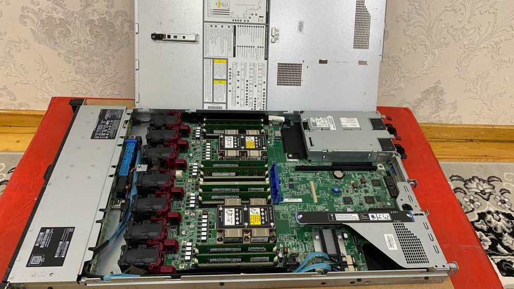 HPE Proliant DL360 Gen10 32 ядерный сервер в идеальном состоянии