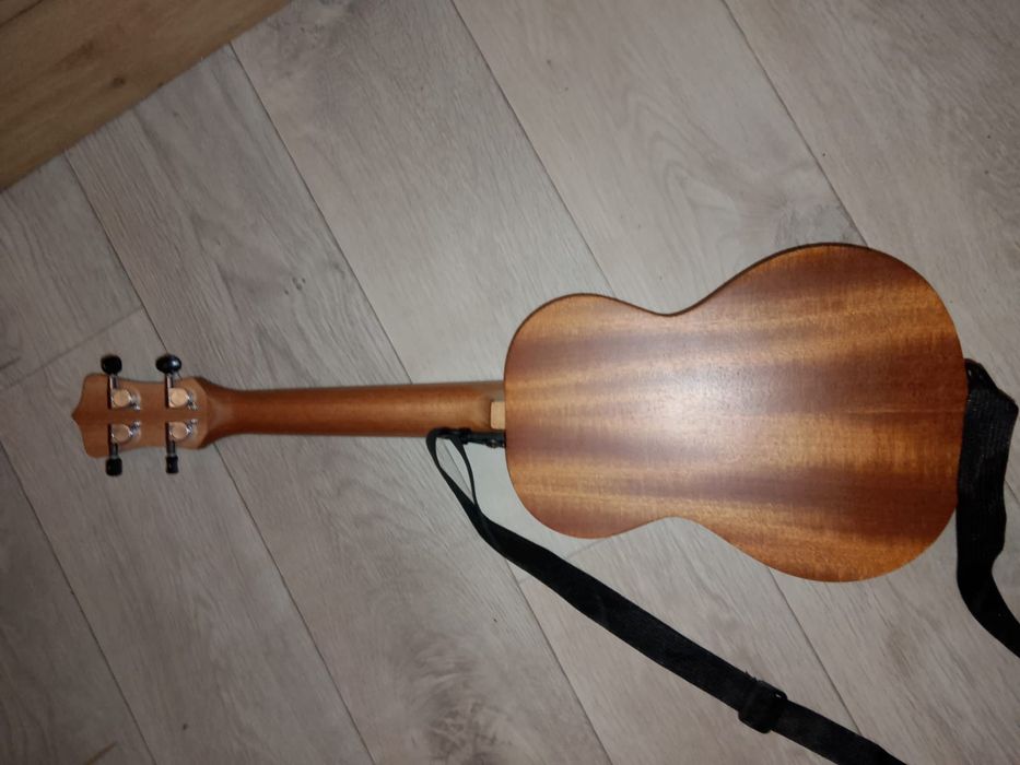 Укулеле концертная