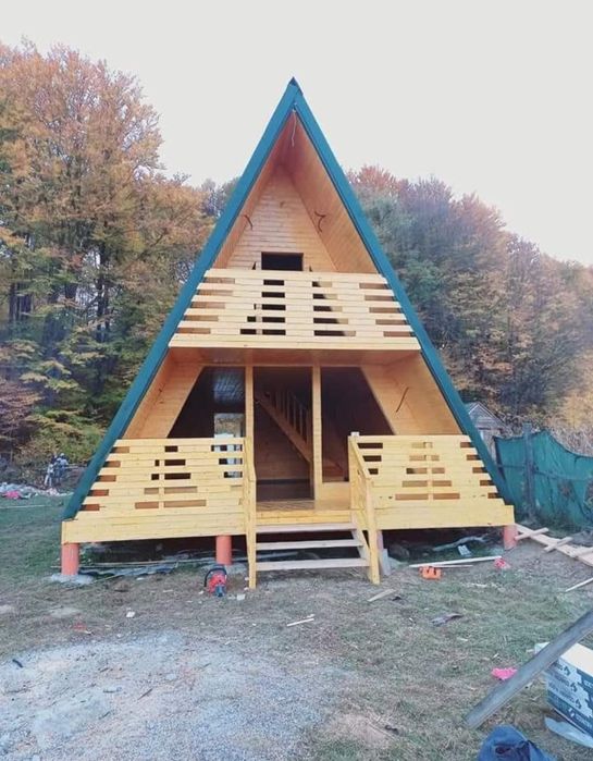Vand casuta tip A 8 x 7m din lemn