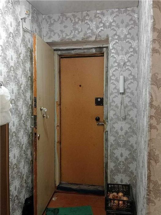 Продам 1ком кв.5/5эт, 2мкр