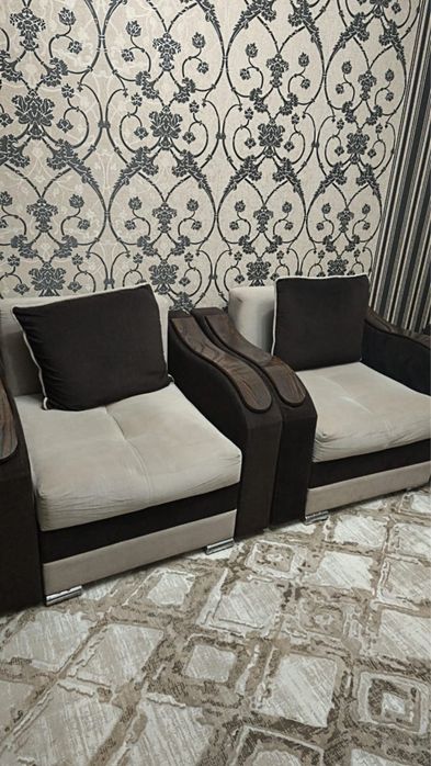 Продам кресла (2шт)