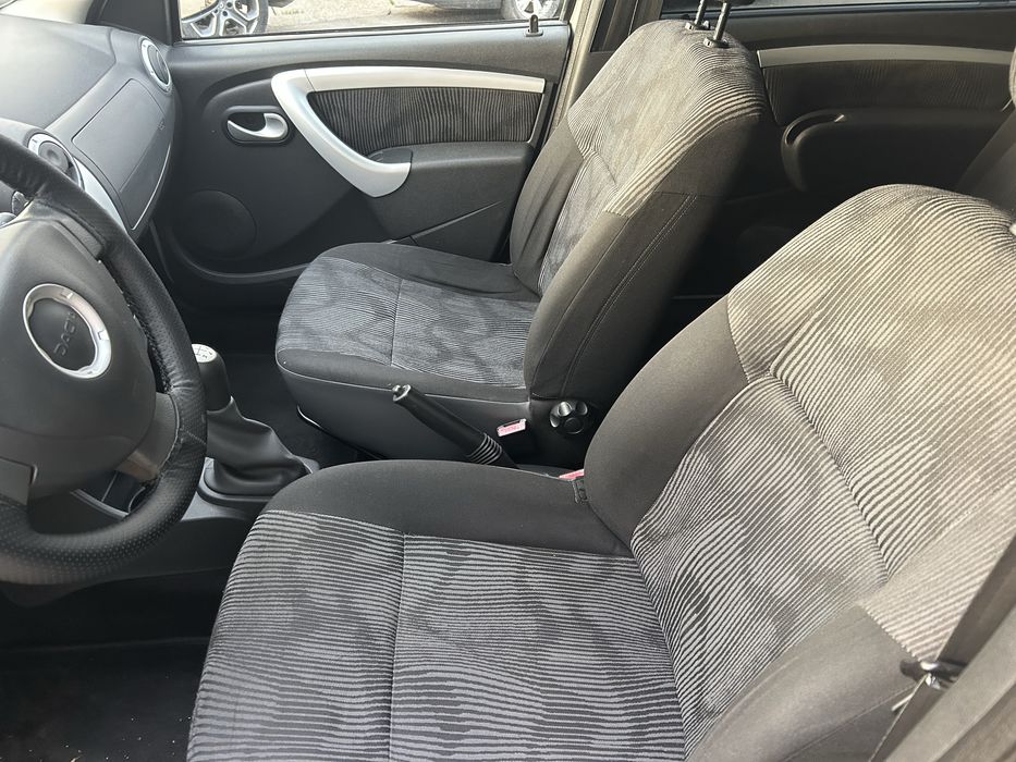 Logan Mcv 1.5 dci 85 cai 7 locuri