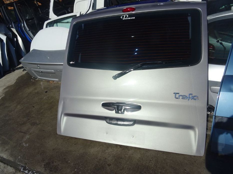 Vand Haion Complet Renault Trafic din 2010 volan pe stanga fara rugina fara lovituri