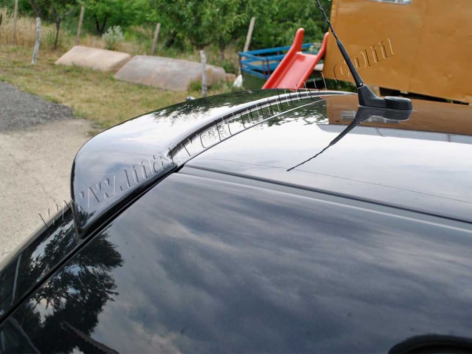 R32 – Тунинг пакет (боди кит) за Golf 4  R32 - брони, прагове, спойлер