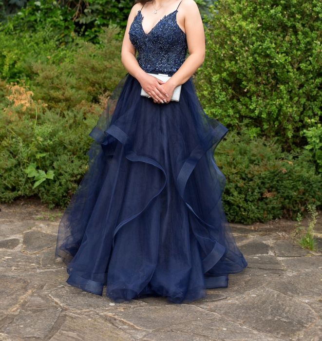 Тъмносиня бална рокля