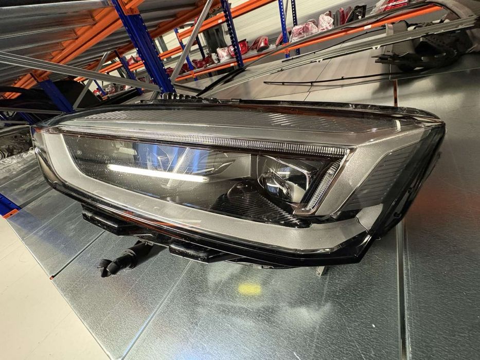 Audi A5 8W Matrix ляв фар/ Matrix стопове