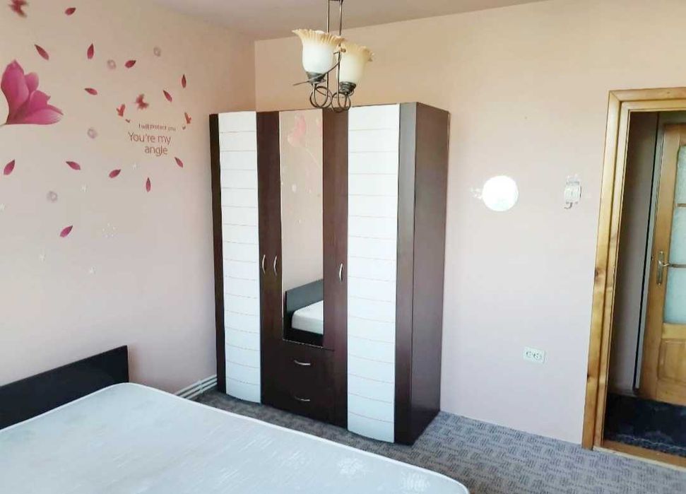 Închiriez apartament 2 camere ultracentral iulie-august