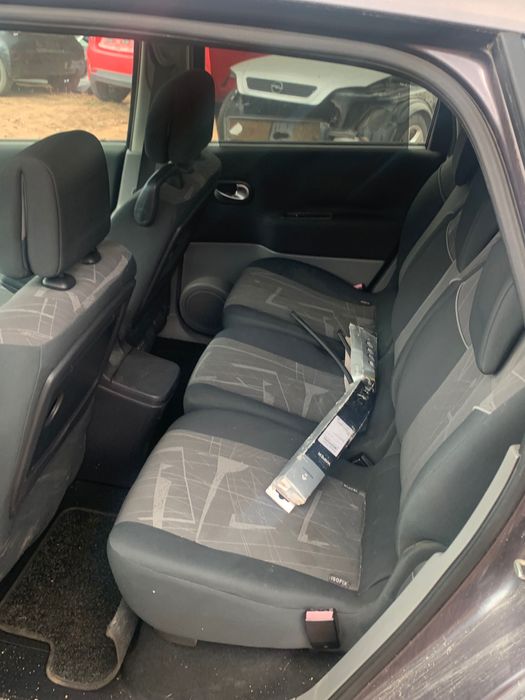 Рено Меган Сценик 1.9dci 120кс 6 скорости