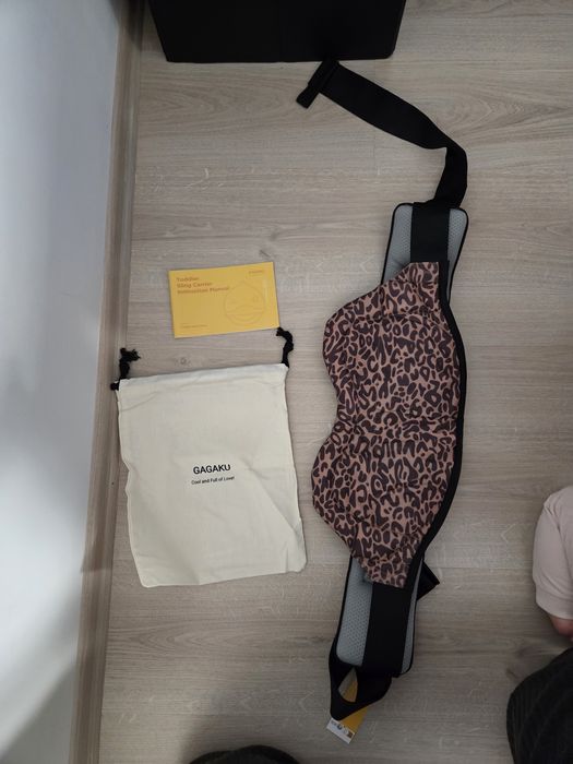 Marsupiu bebe pentru sold