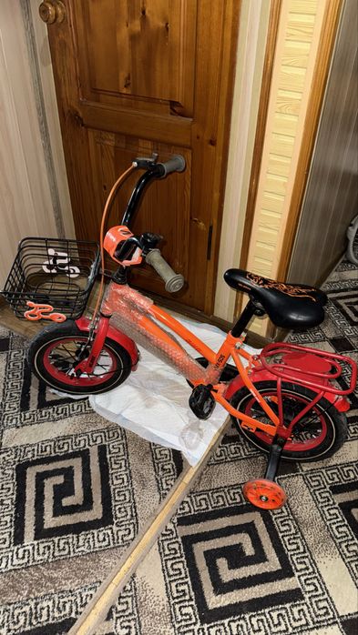 Детский велосипед 16 дюймов на 5 -8 лет